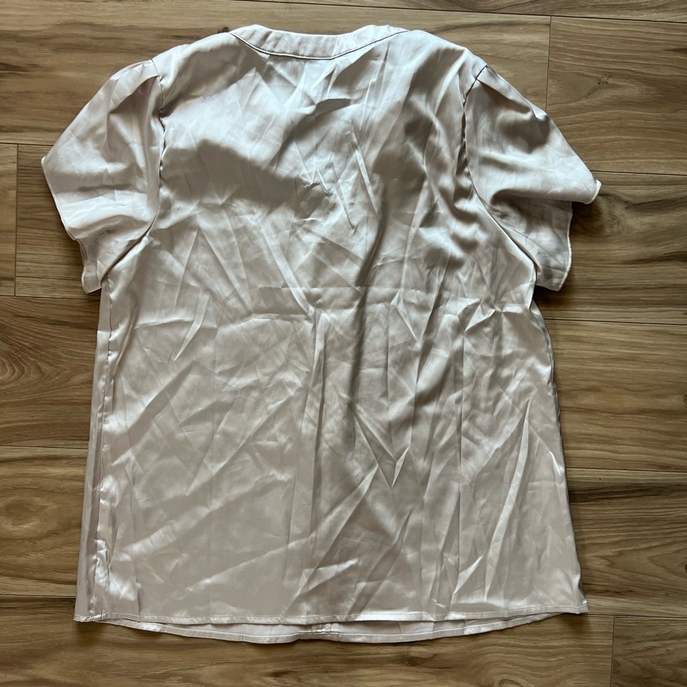 SHEIN Cream Pleated Blouse - Picture 3 of 6